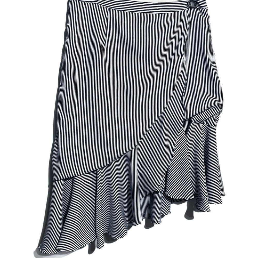 Gianni Bini Asymmetrical Navy Blue & White Striped Ruffle MIDI Skirt Women’s L